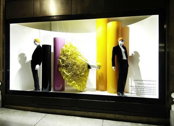 櫥窗陳列設計在服裝與化妝品銷售中的藝術與策略